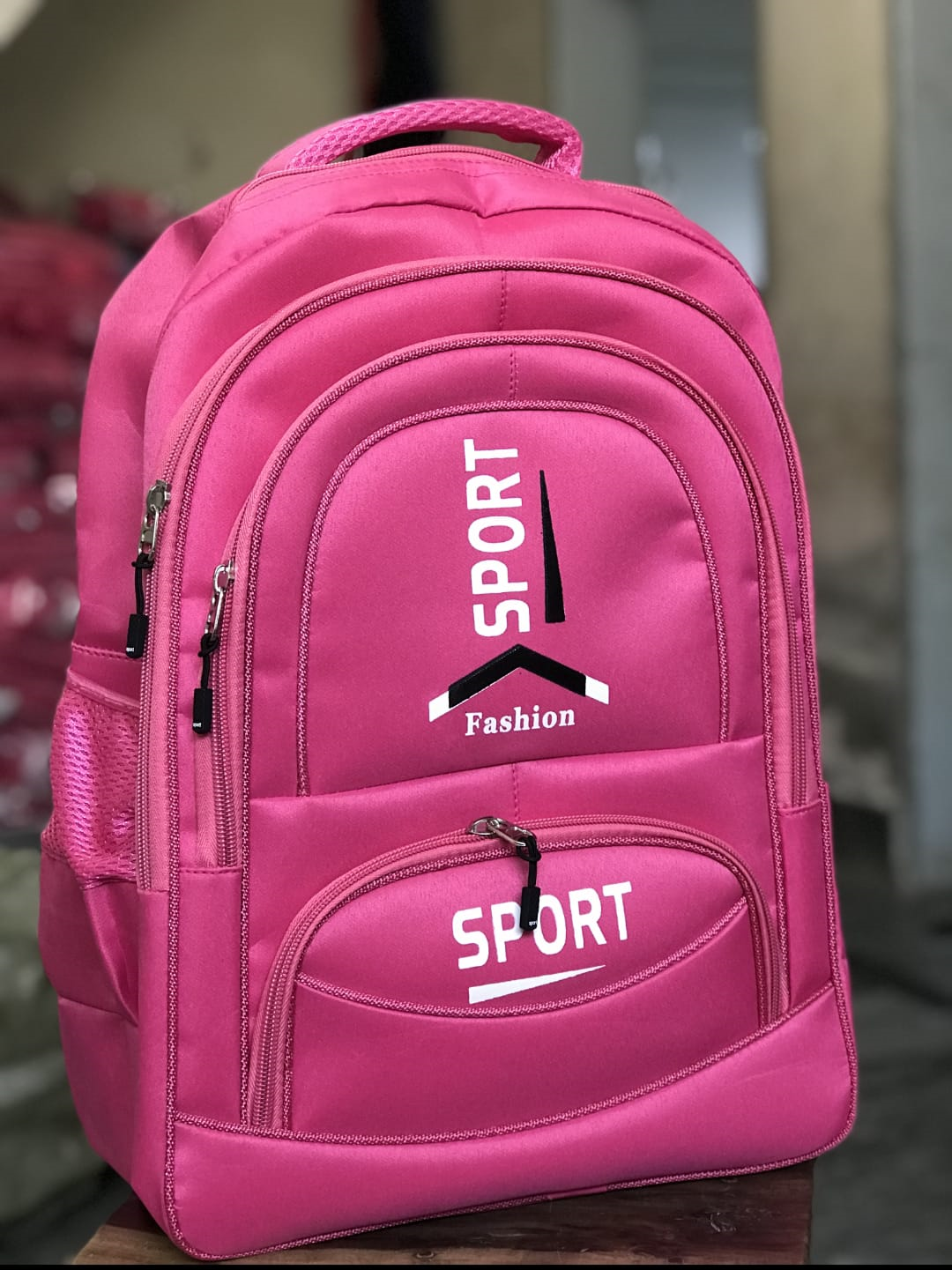 🎒 Top-Quality Multicolor School & Travel Backpack – Stylish & Versatile for All Ages